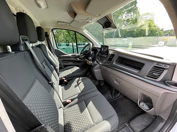 Ford Transit Custom 4 of 5