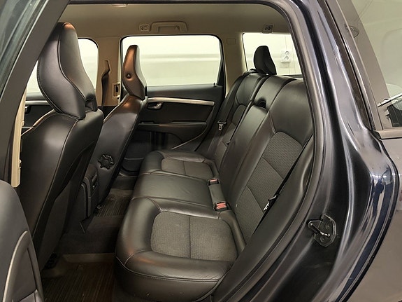 Volvo V70 9 of 11