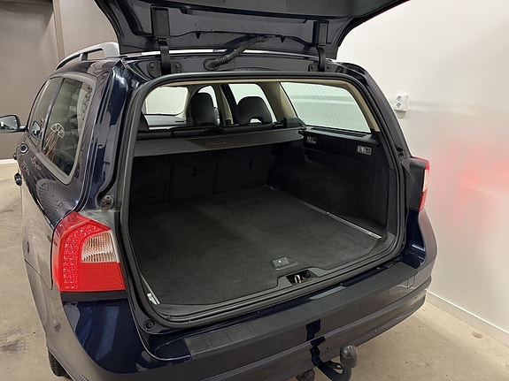 Volvo V70 10 of 11