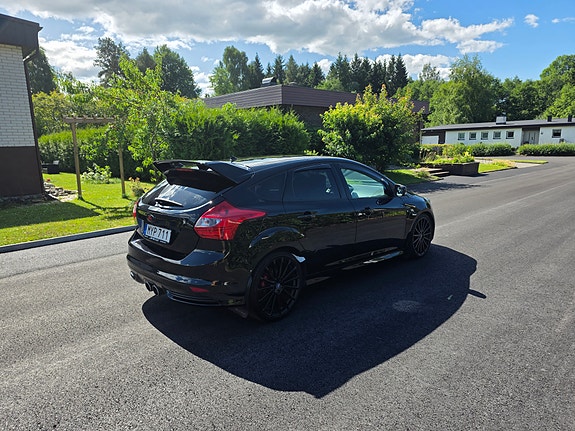 Ford Focus 4 of 5