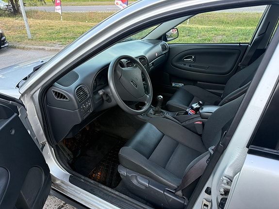 Volvo S40 6 of 11