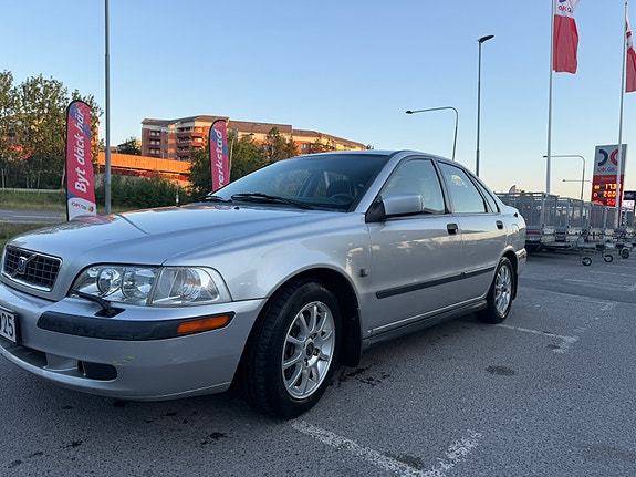 Volvo S40 4 of 11