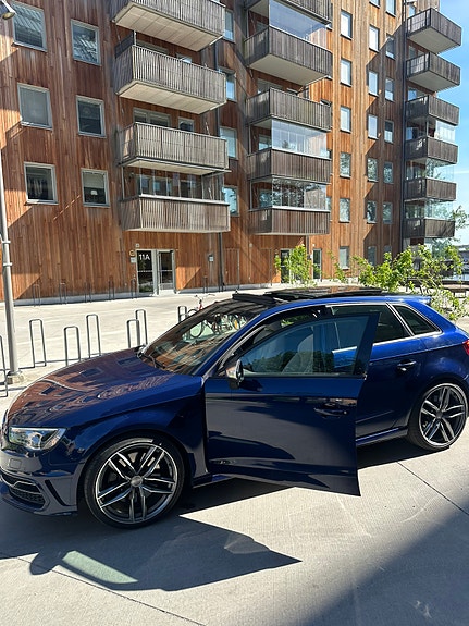 Audi S3 3 of 5