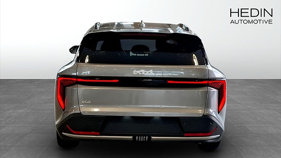Kia K4 7 of 9