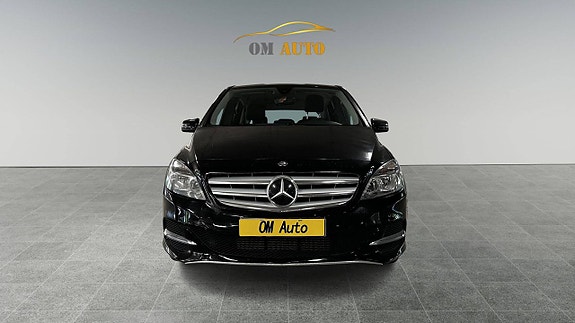 Mercedes-Benz B200 5 of 5