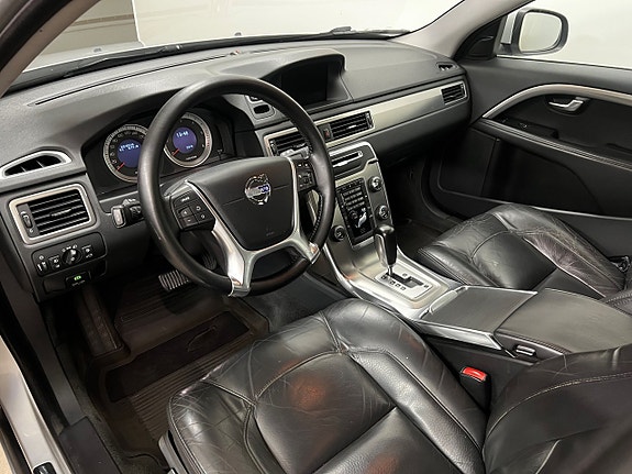 Volvo V70 5 of 5