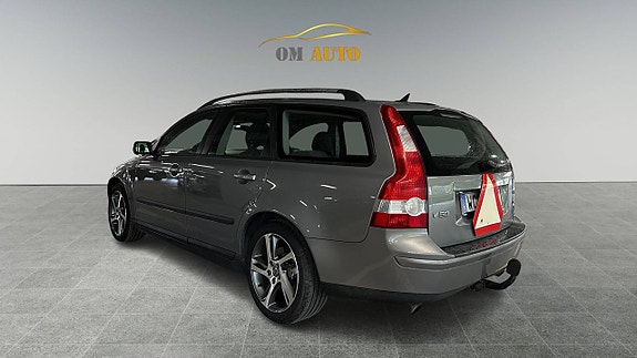 Volvo V50 6 of 12