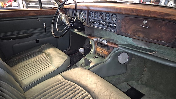 Jaguar S-TYPE 5 of 5