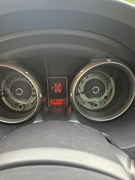 Mitsubishi Pajero 8 of 16