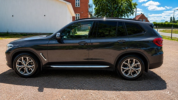 BMW X3 2 of 9