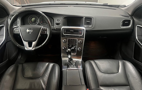Volvo V60 5 of 5