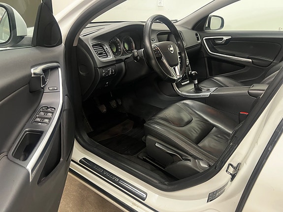 Volvo V60 6 of 9
