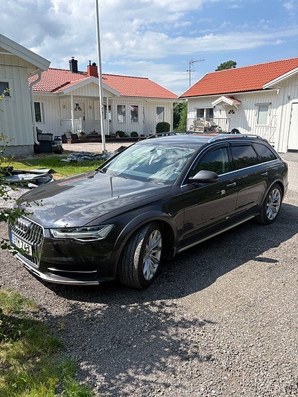 Audi A6 allroad 3 of 5
