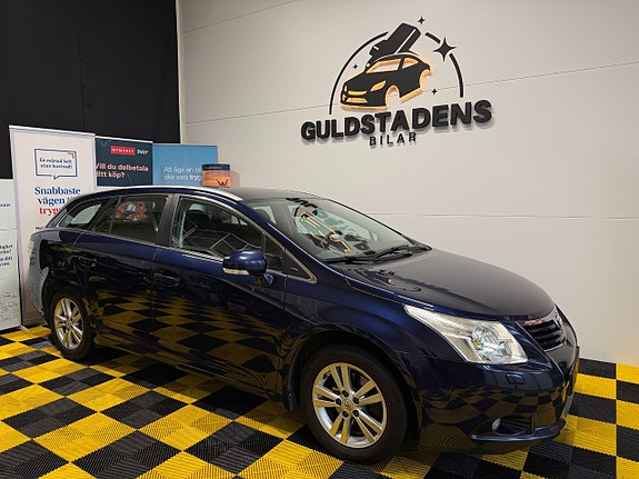 Toyota Avensis 3 of 5