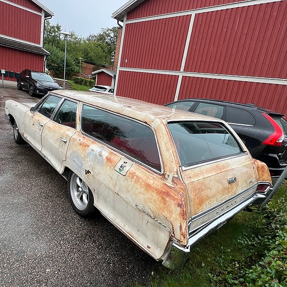 Pontiac Catalina 5 of 17