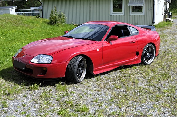 Toyota Supra 2 of 5
