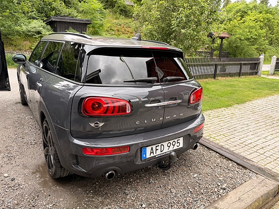 MINI Cooper S 3 of 5