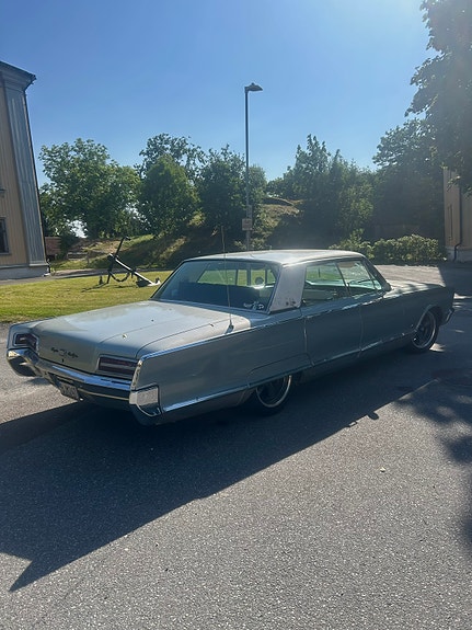 Chrysler New Yorker 2 of 4