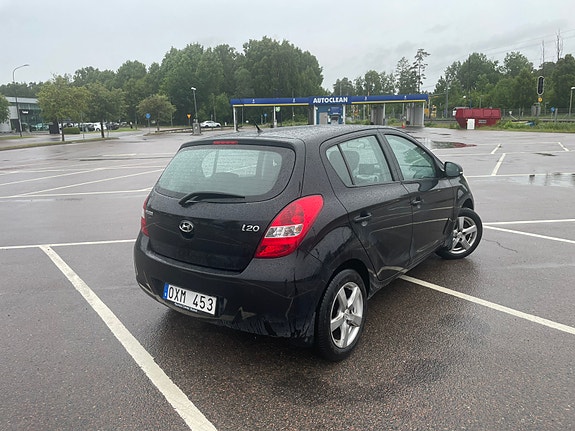 Hyundai i20 3 of 5