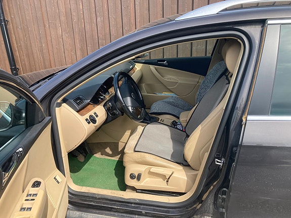Volkswagen Passat 3 of 5