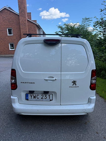 Peugeot Partner 3 of 12