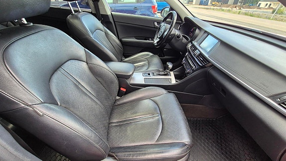 Kia Optima 10 of 13