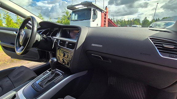 Audi A5 8 of 15
