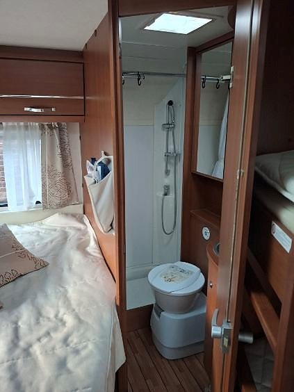 Knaus 790 Exclusive 2 of 5