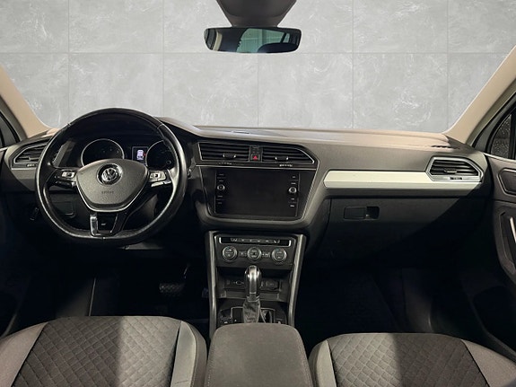 Volkswagen Tiguan 9 of 18