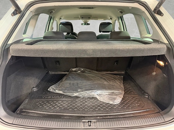 Volkswagen Tiguan 14 of 18