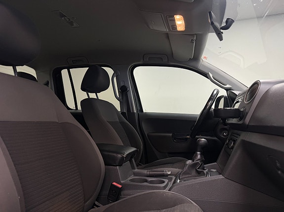 Volkswagen Amarok 11 of 14