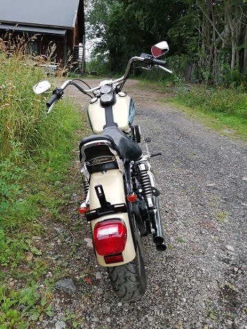 Harley-Davidson FXDB 3 of 5