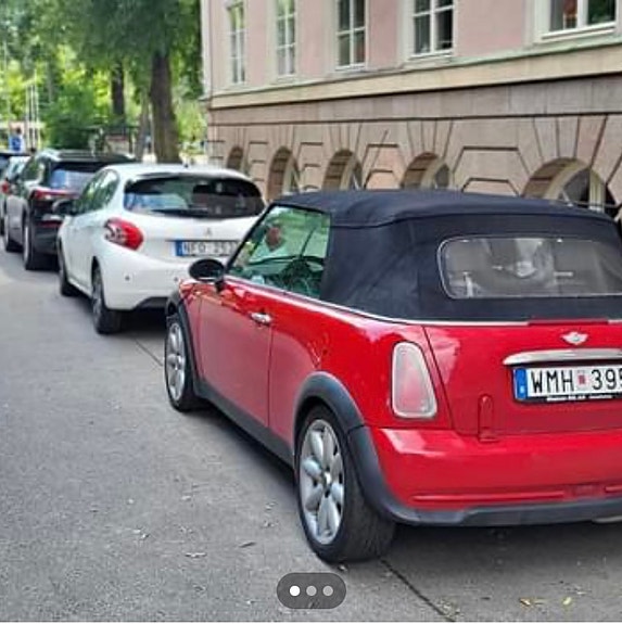 MINI Cooper 3 of 5