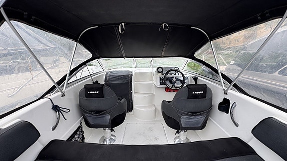 Ryds 18 DC / Mercruiser 3,0 - 07 7 of 9