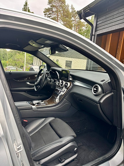 Mercedes-Benz GLC220 d 8 of 12