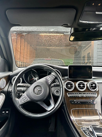 Mercedes-Benz GLC220 d 6 of 12
