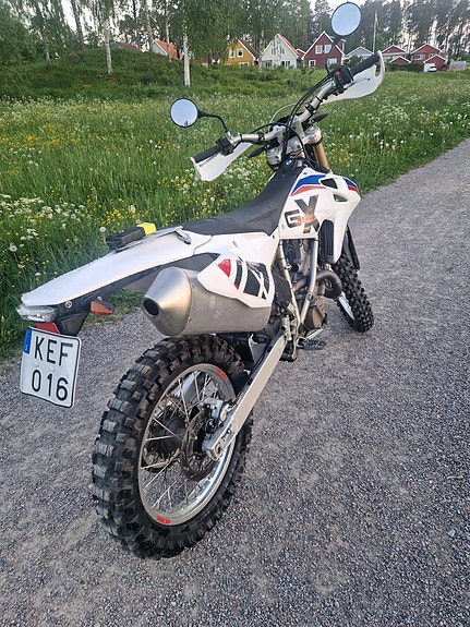 BMW G 450 X 3 of 9