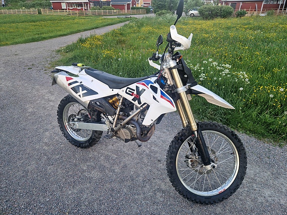 BMW G 450 X 4 of 9