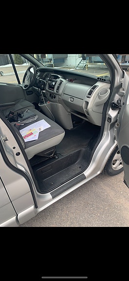 Opel Vivaro 3 of 5