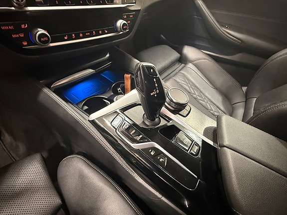 BMW 530e 14 of 23