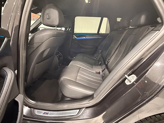 BMW 530e 16 of 23