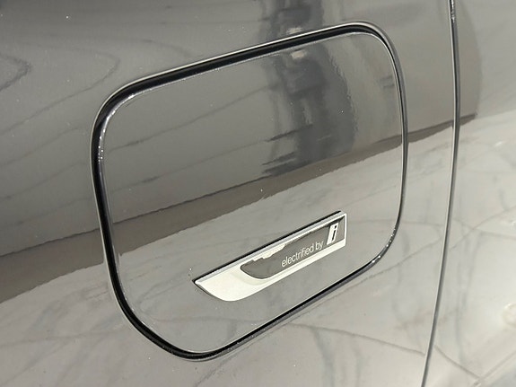 BMW 530e 5 of 23