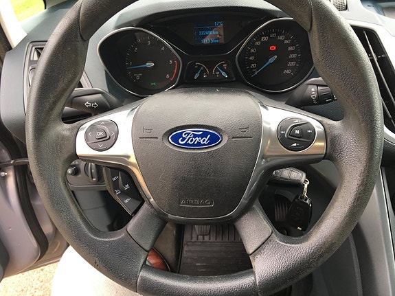 Ford C-Max 7 of 9