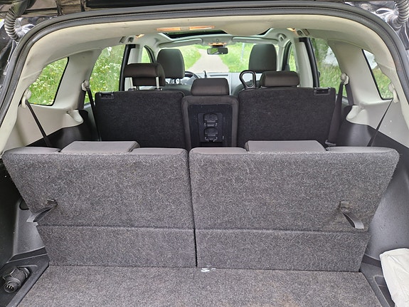 Nissan Qashqai+2 4 of 5