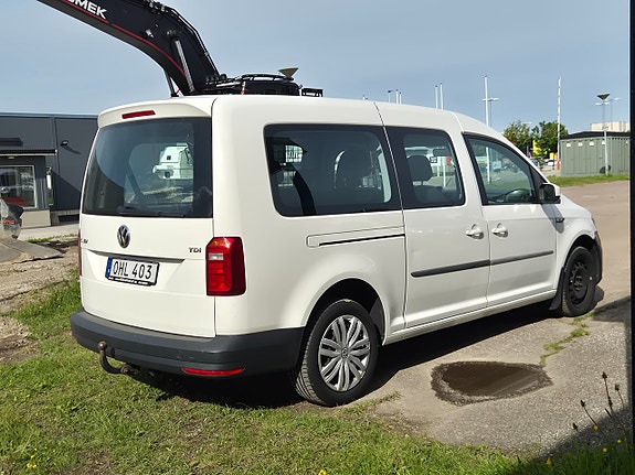 Volkswagen Caddy Maxi 4 of 5