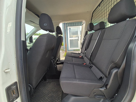 Volkswagen Caddy Maxi 11 of 21