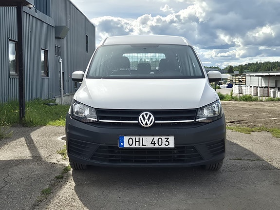 Volkswagen Caddy Maxi 2 of 5