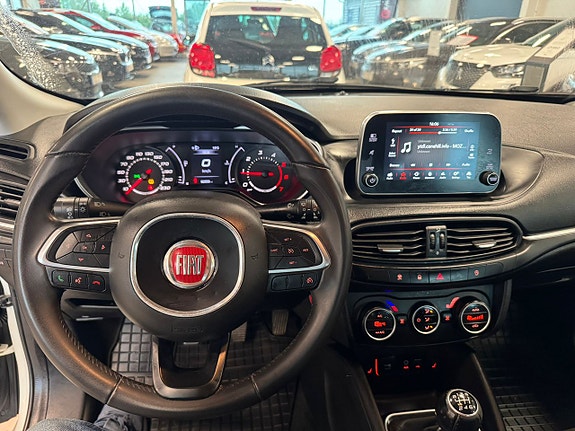 Fiat Tipo 15 of 16