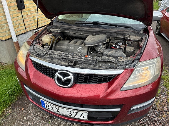 Mazda CX-9 2 of 5