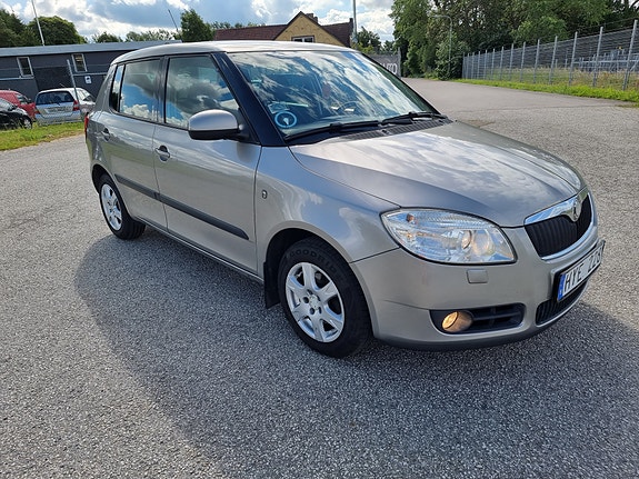 Skoda Fabia 4 of 5
